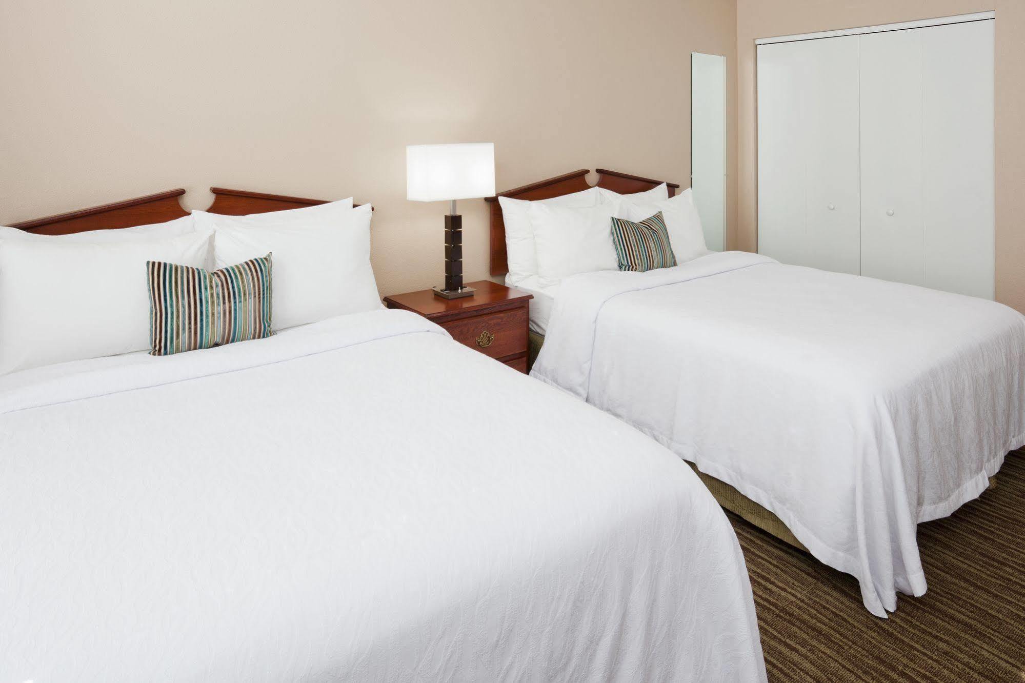 Grandstay Residential Suites Hotel - או קלייר מראה חיצוני תמונה