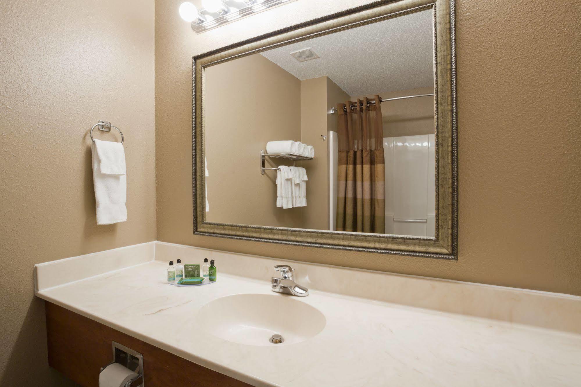 Grandstay Residential Suites Hotel - או קלייר מראה חיצוני תמונה